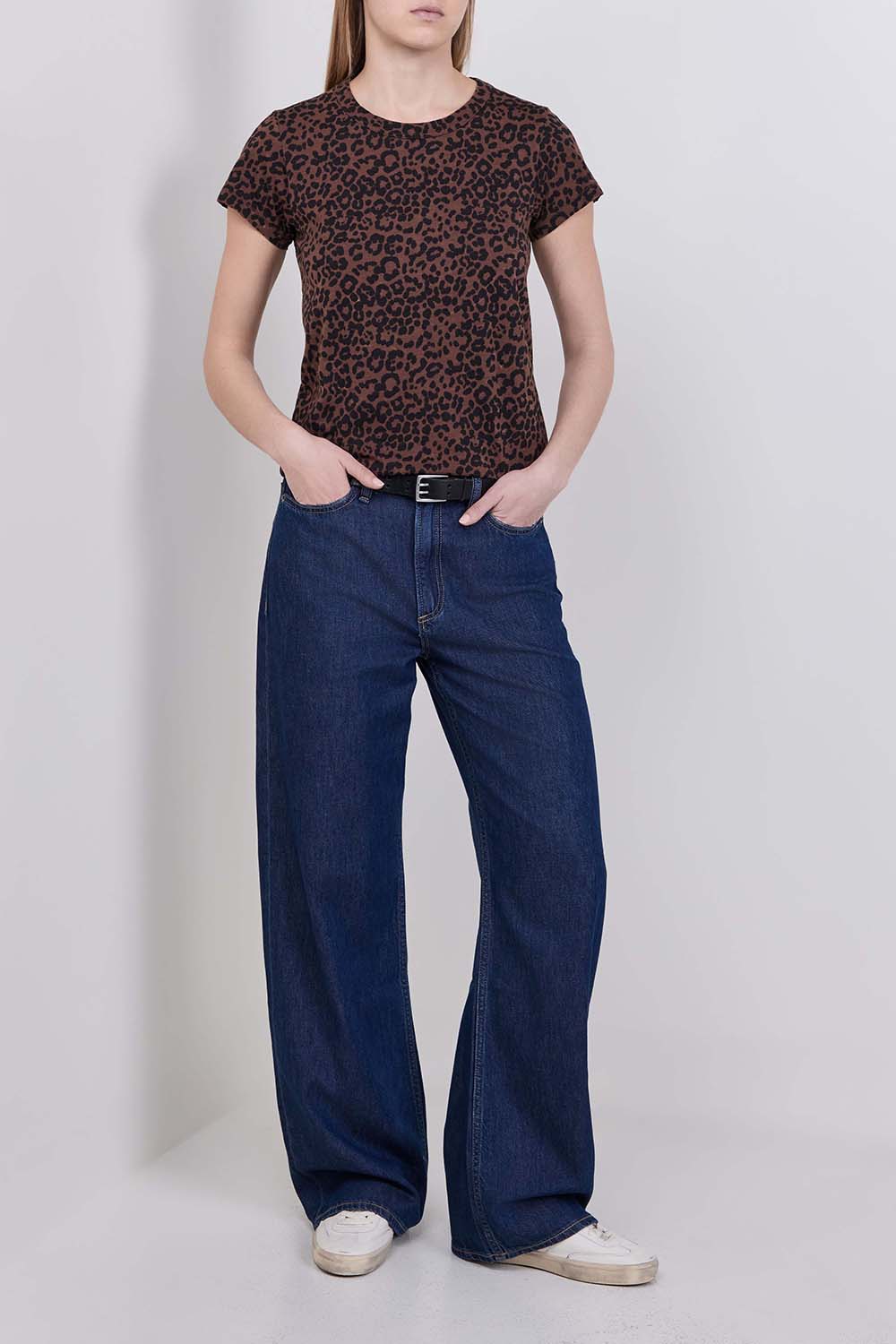 מכנסי ג'ינס לוגן בגזרה רחבה